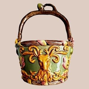 Christina Ladas Sylvestri Ceramic Christmas Basket